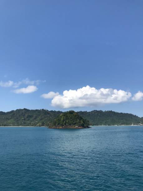 istock Pulo aceh islands landscape from the sea 1421392768