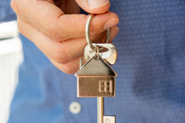 istock House shape keychain, new house concept 1421410184