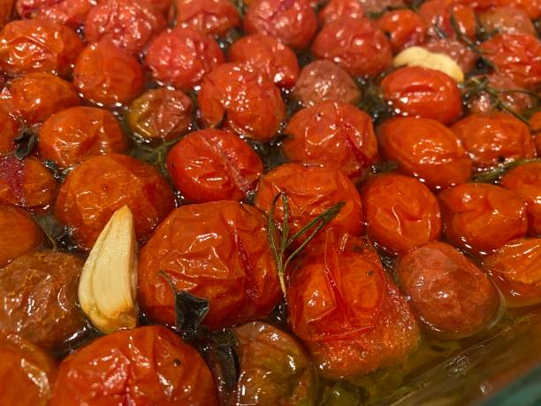 Confit de Tomate Cereja, Alho e Alho-Poró: irresistível! - receita deliciosa profissional - passo 1