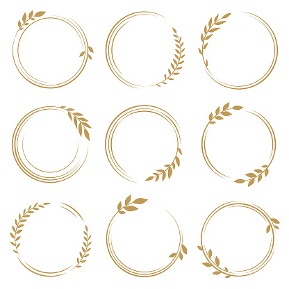 istock Circle frames with leaves 1421486651
