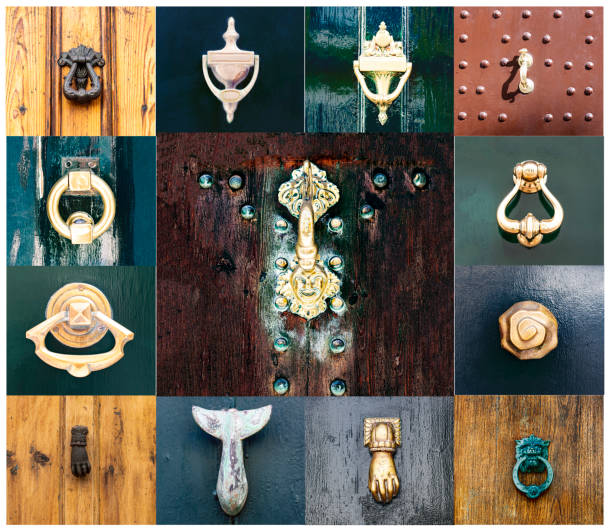 collection of door knockers - door knocker door lion luxury imagens e fotografias de stock