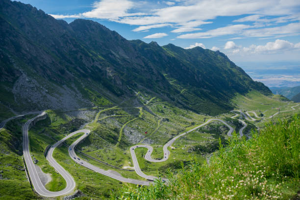 transfagarasan - carpathian mountain range stock-fotos und bilder