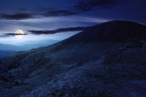 istock view in to the mountain valley at night 1421658859