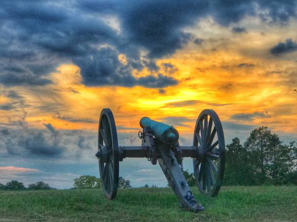 atardecer en manassas - manassas war famous place park fotografías e imágenes de stock