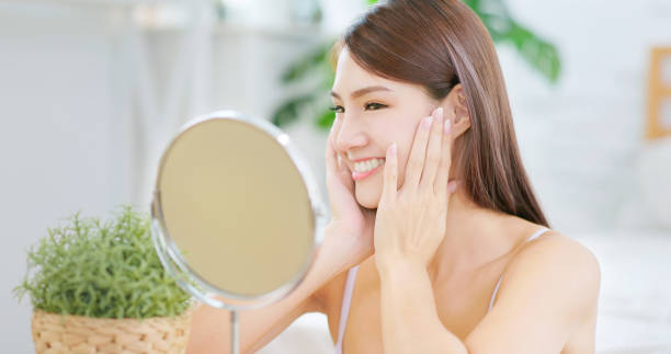 istock girl looking her face 1421744610
