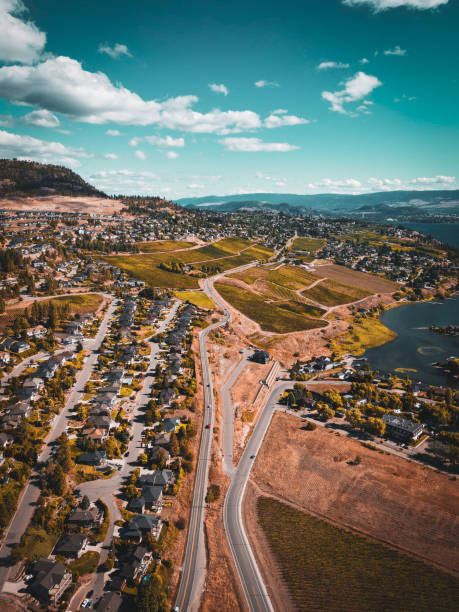 istock Okanagan wineries in west kelowna next to Okanagan lake 1421756128