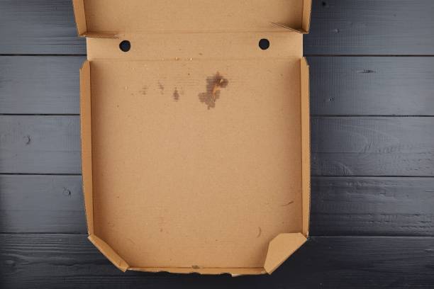 istock Empty pizza box. Open empty and closed carton package for delivery pizza. 1421850048