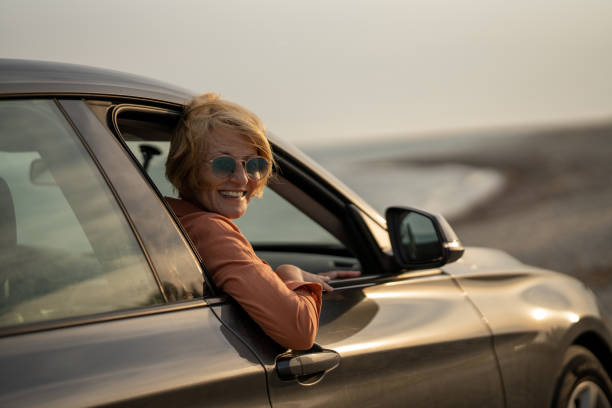 istock She arrived at the sea 1421967152