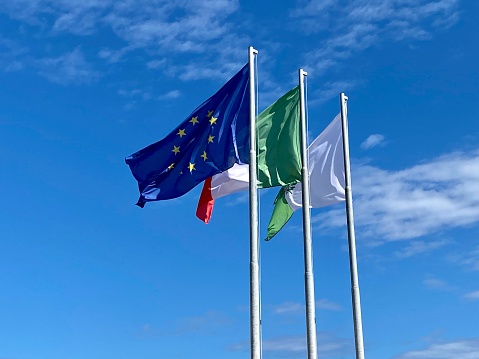 Italy and United Nations flags