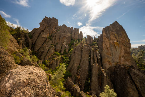istock Narrow Fin Formations Stacked Together In Pinnacles 1421989023