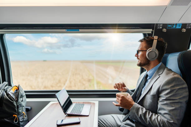 podróż pociągiem dużych prędkości - high speed train audio zdjęcia i obrazy z banku zdjęć