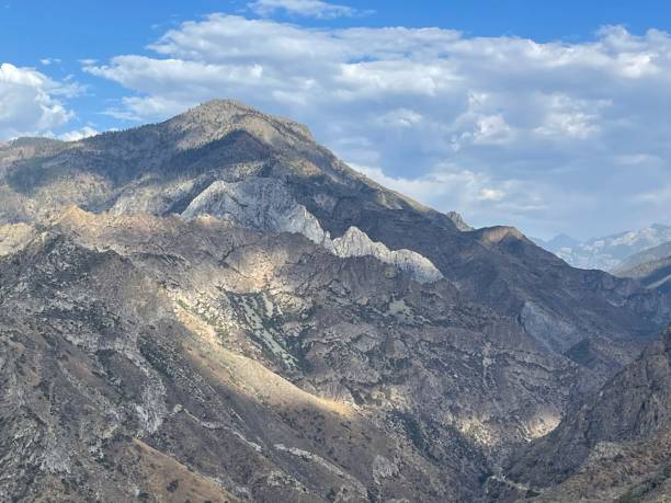 istock Mountains in Kings Canyon National Park 1422306127