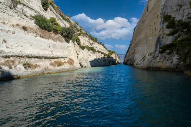 greece's corinth canal crossing and bridges. - gulf of corinth imagens e fotografias de stock