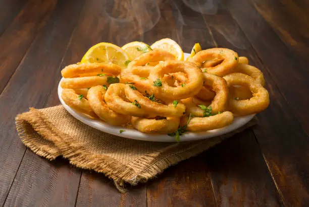 calamari rings with lemon