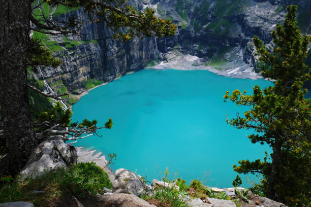 スイスアルプス探検 - european alps mountain beauty in nature oeschinen lake ストックフォトと画像