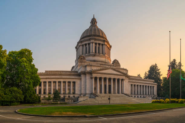 워싱턴 주 국회 의사당, 해질녘에 올림피아의 입법 건물 - washington state capitol building 뉴스 사진 이미지