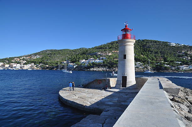 istock Lighthouse at Port d'Andratx, Majorca 142250060