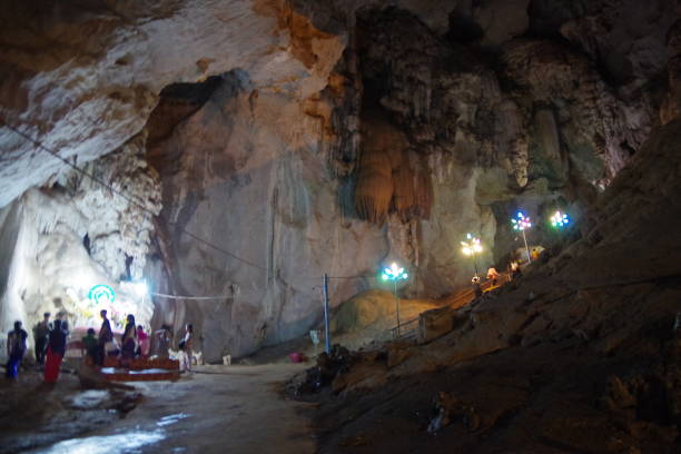 istock Saddan Cave in Hpa-An 1422507353