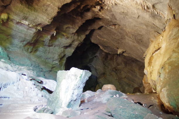 istock Saddan Cave in Hpa-An 1422508006