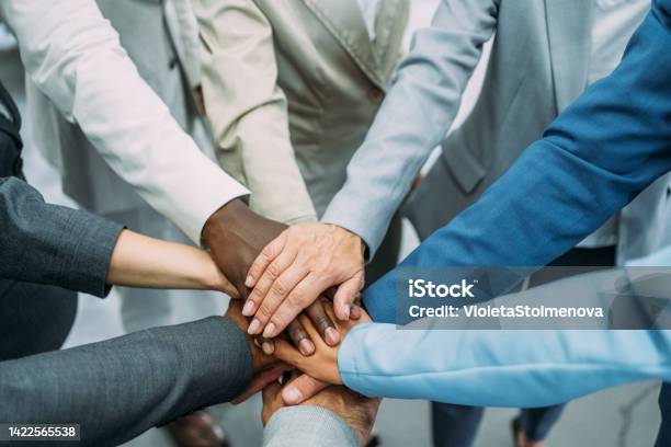 Motivating The Team Stock Photo - Download Image Now - Teamwork, Togetherness, Office