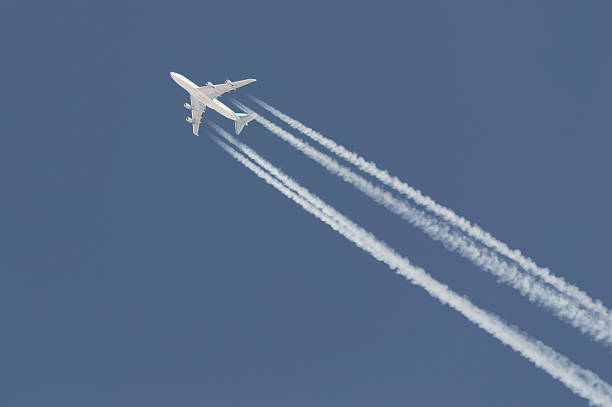 istock Boeing 747 leaving contrail 142257350