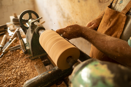 Shaping wood