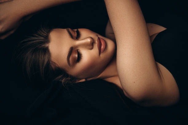 istock beautiful woman 1422587461