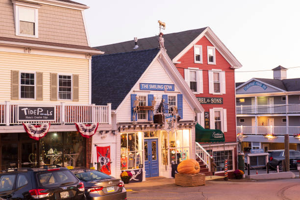 magasins à boothbay harbor - pemaquid maine photos et images de collection