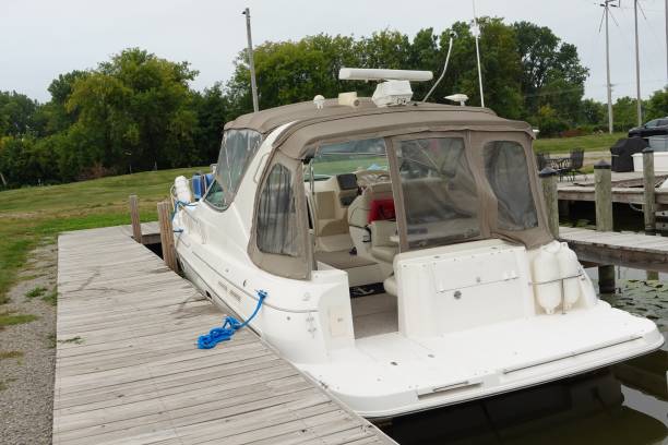 istock Yacht at the dock 1422647058