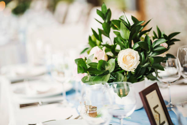istock Fresh flowers wedding decoration. Table set up. 1422713210