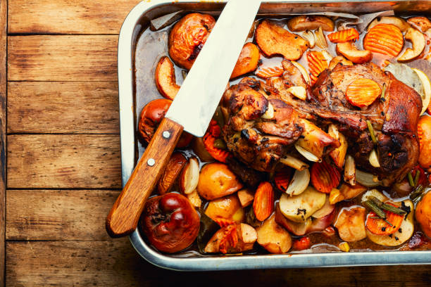 istock Baked meat with autumn fruits 1422715653