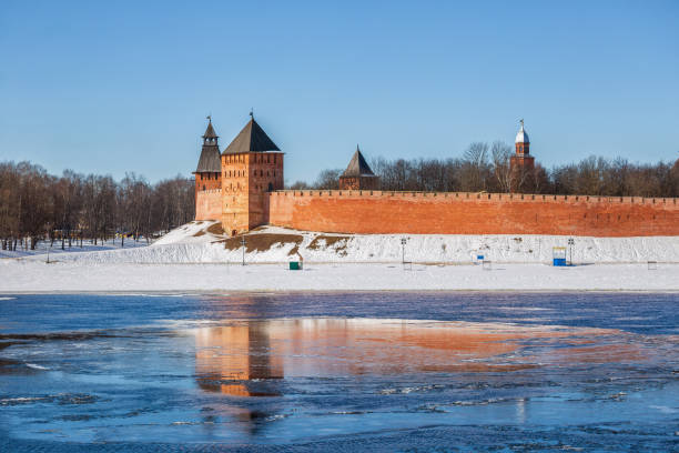 kreml in weliki nowgorod - novgorod stock-fotos und bilder