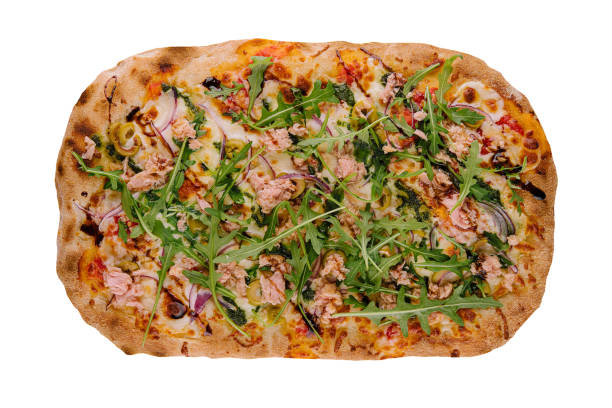 istock Pizza with tuna, olives and fresh arugula 1422753571