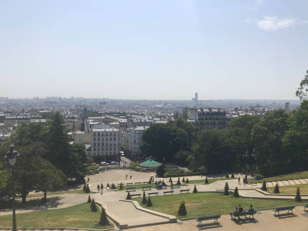 istock Paris, France 1422769800