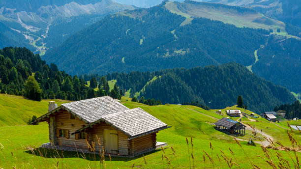 istock mountain range in the north-eastern part of Italy 1422793578