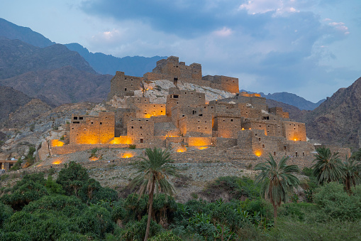 Vista panorámica del pueblo patrimonial de Thee Ain (Dhee Ayn) en la región de Al-Baha de Arabia Saudita photo