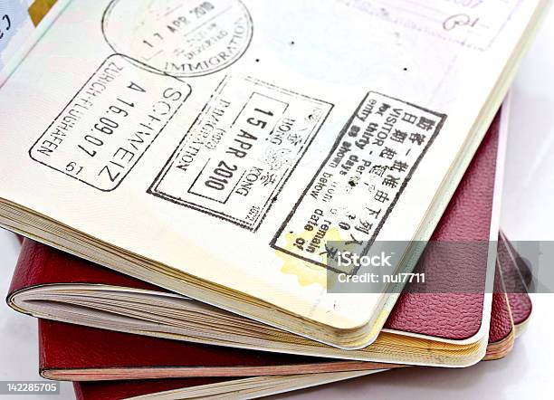 Foto de Selos De Passaportes Imigração e mais fotos de stock de Autoridade - Autoridade, Carimbo, Chegada