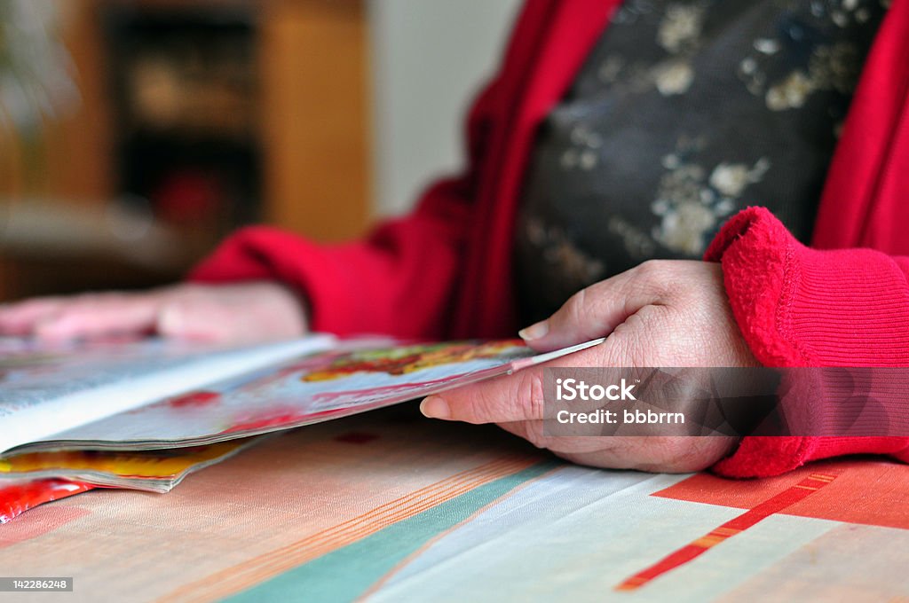 Revista de lectura - Foto de stock de Abrir libre de derechos