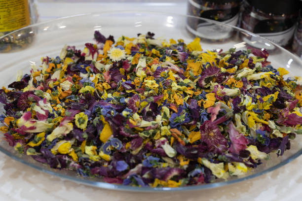 istock Edible Flowers: new Types of Vegetable Nourishment 1422868474