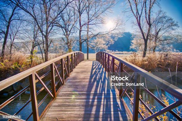 Stowe Recreation Path Bridge On A Cold Morning Stock Photo - Download Image Now - Winter, Footpath, Bridge - Built Structure