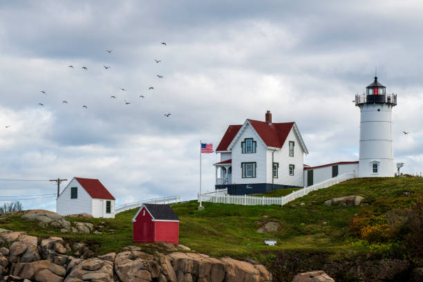 leuchtturm nubble lighthouse - maine lighthouse york maine new england stock-fotos und bilder