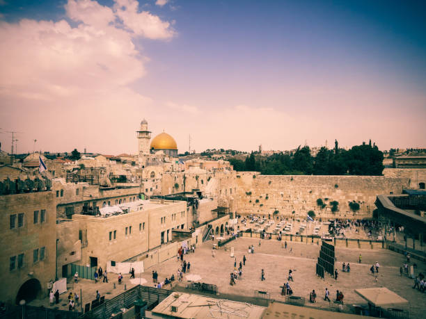 иерусалим старый город храмовая гора - jerusalem old city middle east religion travel locations стоковые фото и изображения