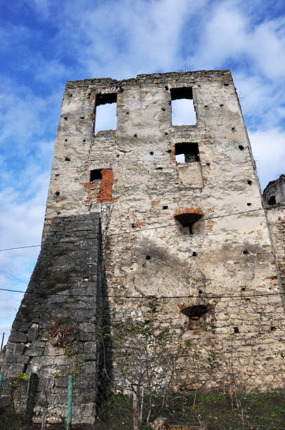 fortyfikacja budynku zamku czortków na ukrainie - czortków zdjęcia i obrazy z banku zdjęć