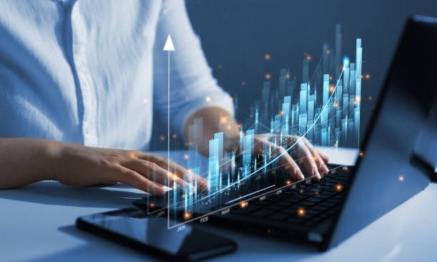 istock Growing virtual hologram of statistics, graph and chart. Business strategy development and growing growth plan. Investment of growth on currency rate. 1423042741