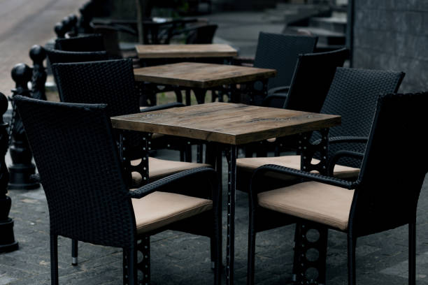 istock cozy outdoor cafe 1423063083