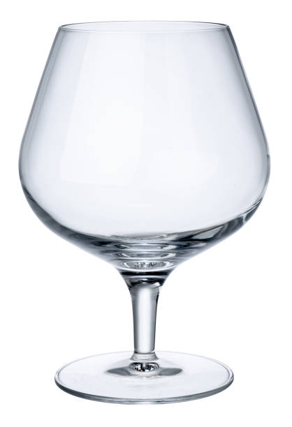 白で分離された新しい空のウイスキーガラス - brandy snifter ストックフォトと画像