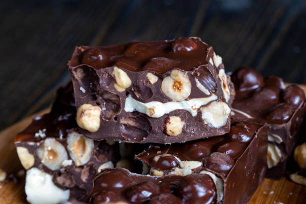 istock homemade chocolate with lots of hazelnuts 1423074402