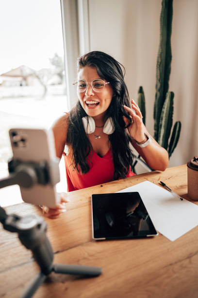 istock fashion model influencer vlogging with the community 1423123138