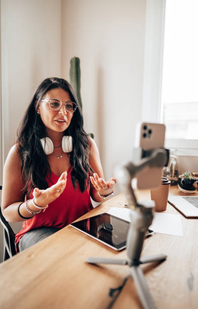 istock fashion model influencer vlogging with the community 1423123190