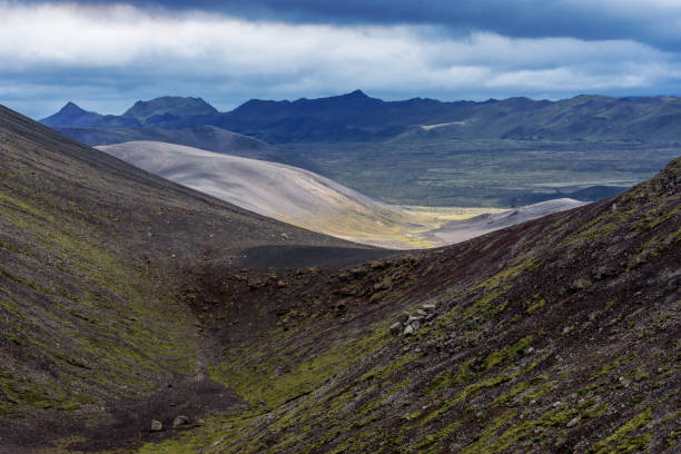 istock Landscape in the icelandic mountains 1423134626